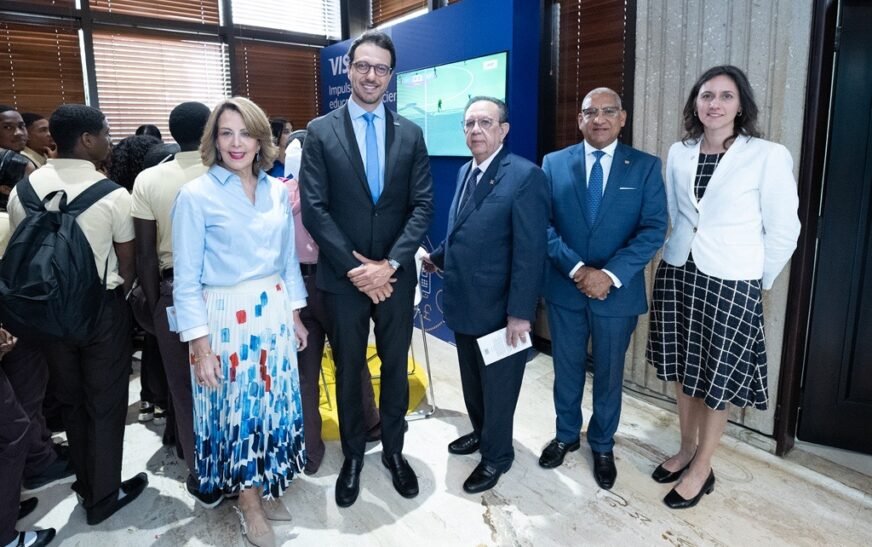 Visa impulsa la educación financiera de miles de jóvenes con “Fútbol Financiero” en la Semana Económica del Banco Central.
