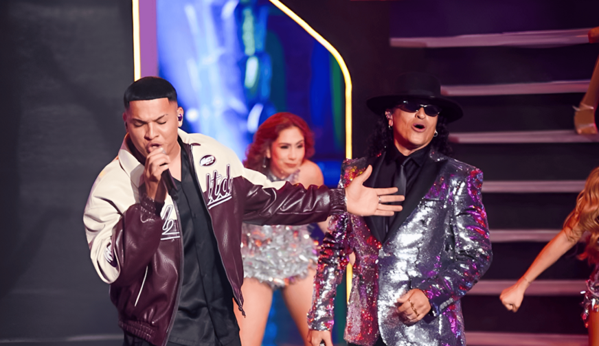 Elvis Crespo lleva la fiesta al Soberano y comparte escenario con Ebenezer Guerra.