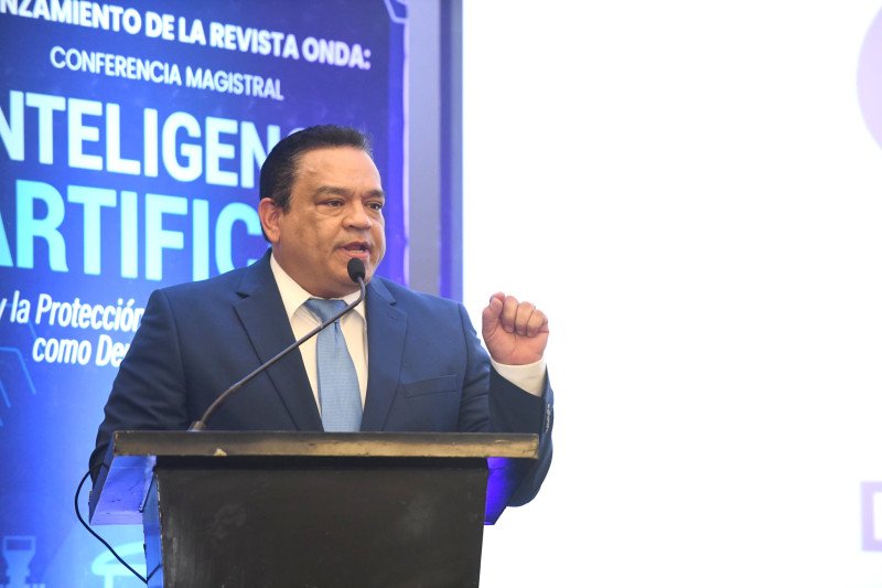 Director de la ONDA destaca el legado periodístico de Carlos Batista Matos.