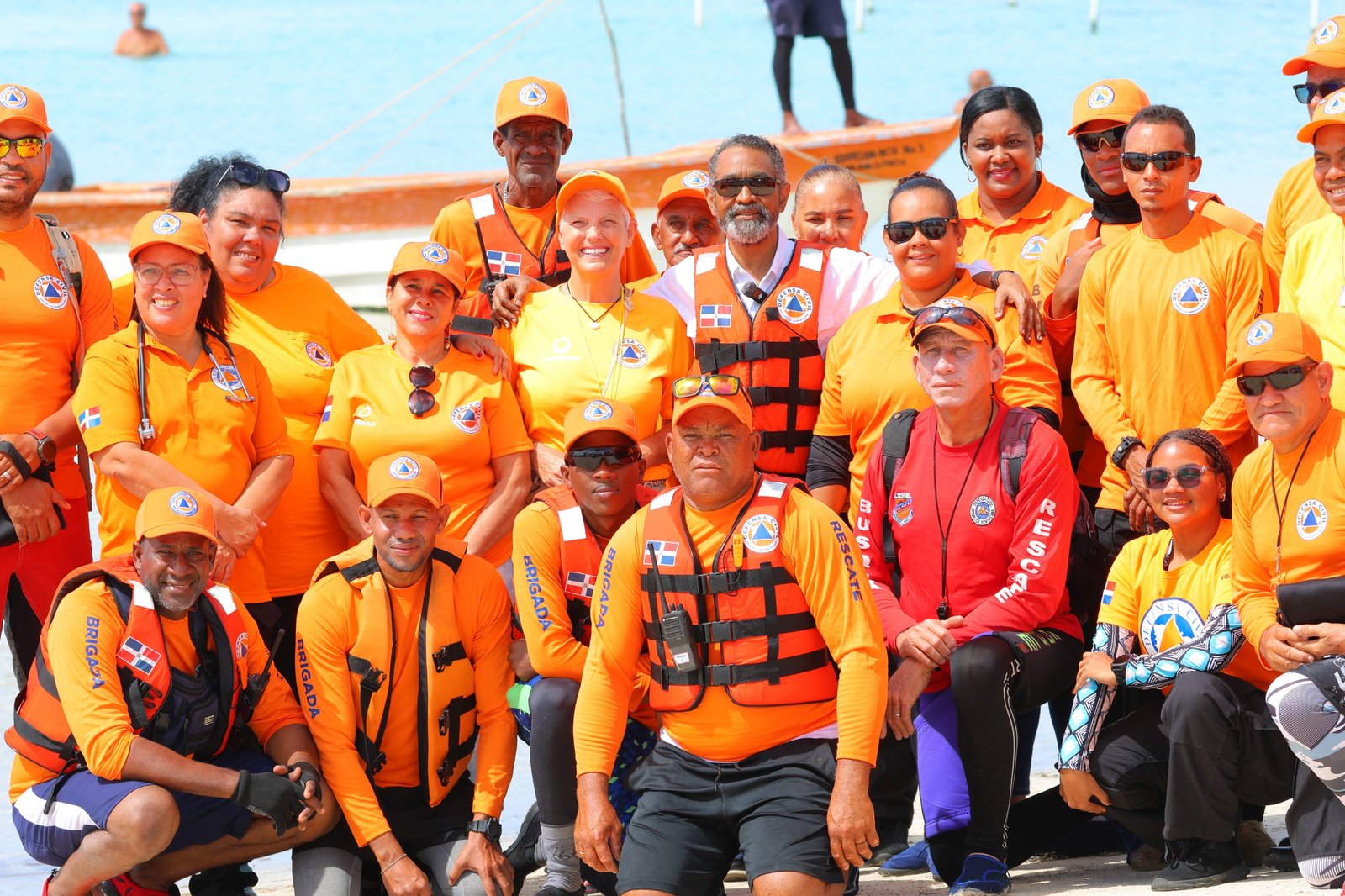 Defensa Civil destaca en operativo por Semana Santa salvando vidas.