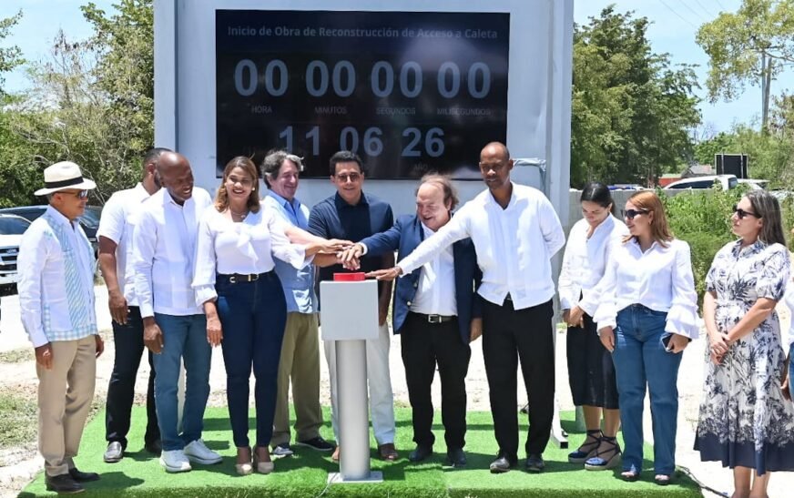 David Collado deja iniciada obra en La Romana para impulsar el turismo en Caleta.