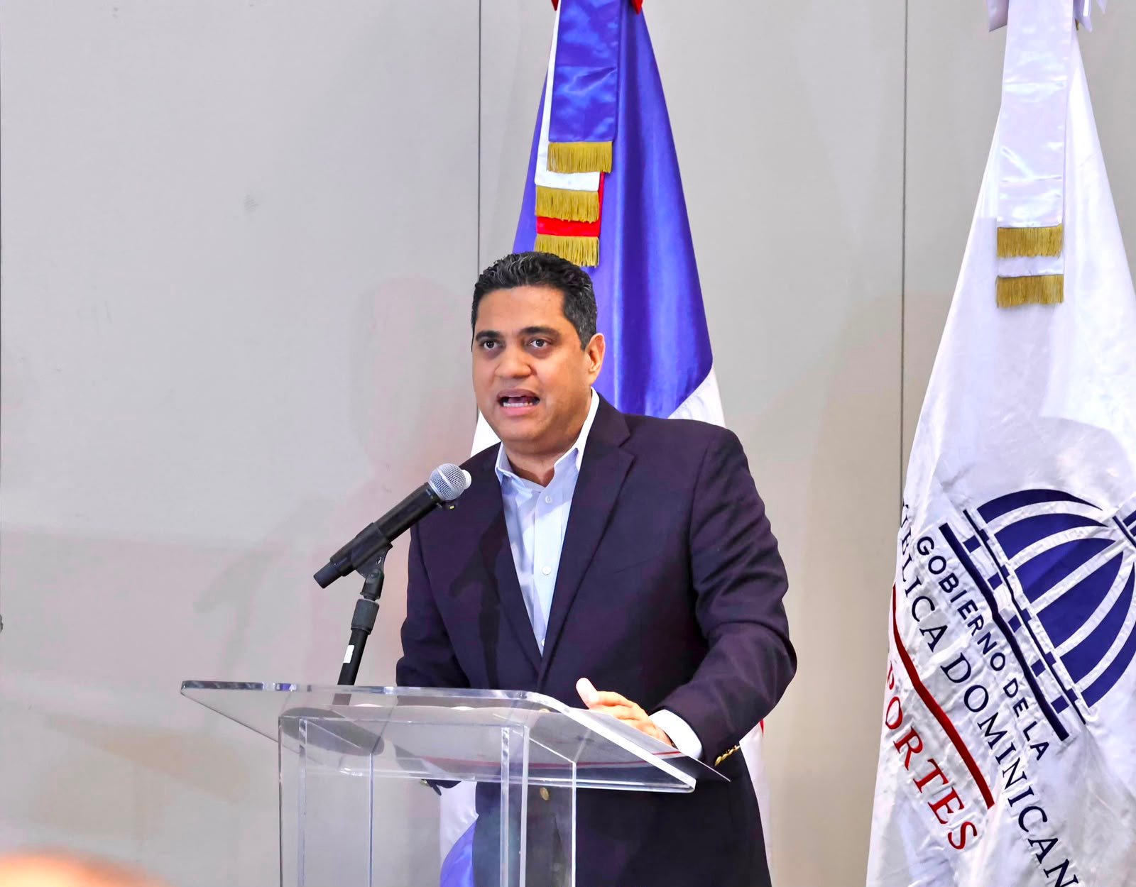 Kelvin Cruz anuncia incentivos para medallistas de Juegos Centroamericanos y del Caribe