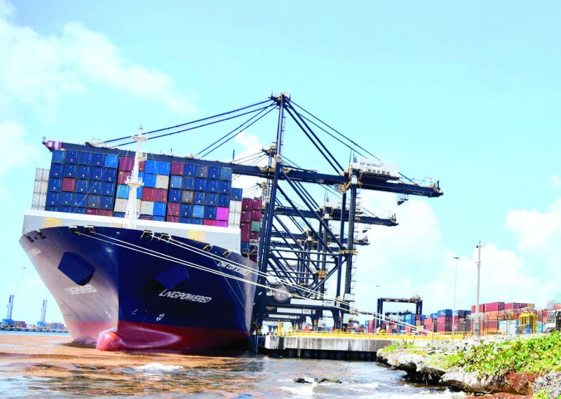 EEUU acusa a RD y otros países de trasbordar productos chinos, el país se desliga.